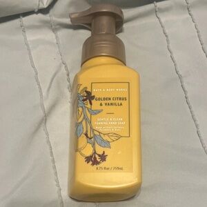 Bath & Body Works Yellow Golden Citrus & Vanilla Soap